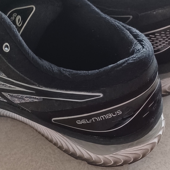 New women's ASICS gel nimbus running/ walking shoes size 9 - Picture 3 of 7